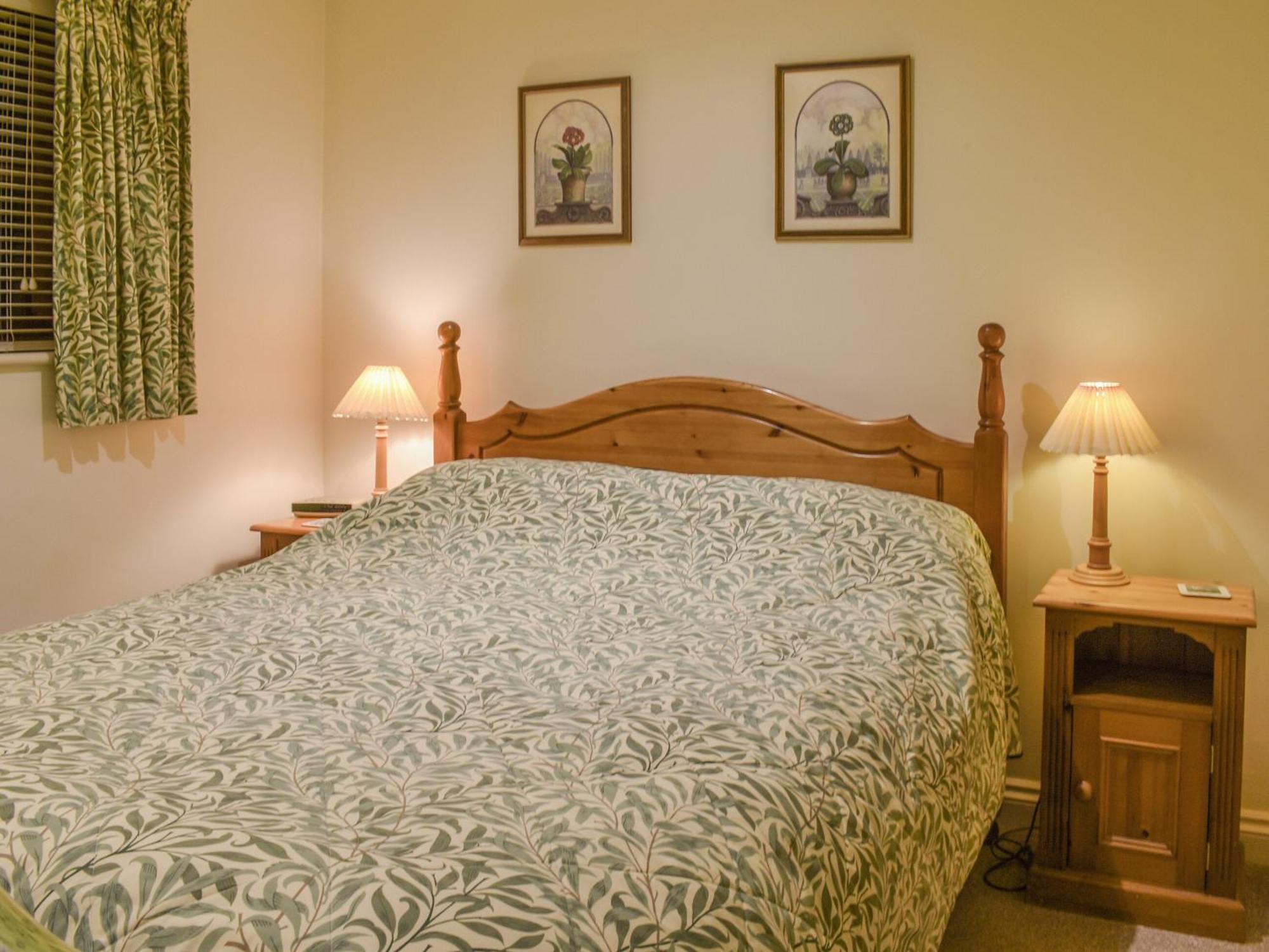 Honeysuckle Cottage North Mundham Extérieur photo